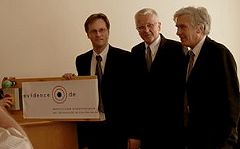 Freischaltung Medizinerwissen. Schily, Materna, Peters ...